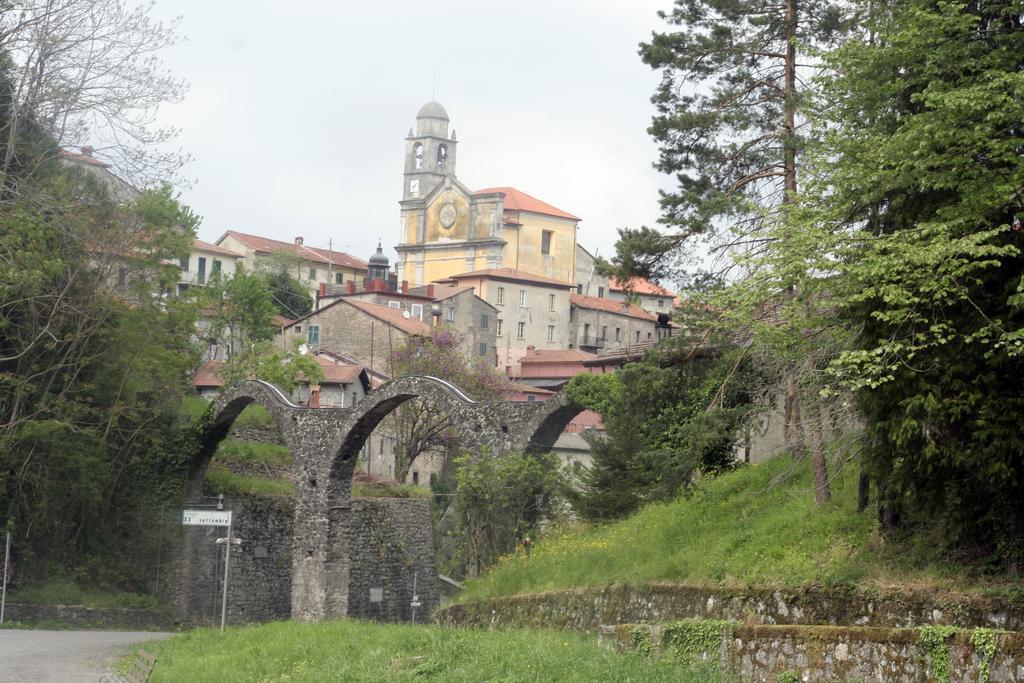 Antica Pieve Hotel Filattiera Bagian luar foto